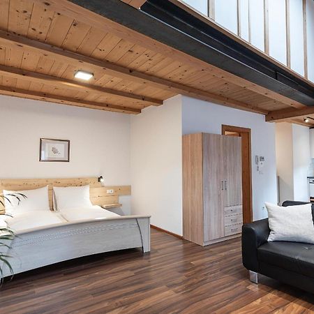 Schrotthof Apartment Feldthurns Ngoại thất bức ảnh