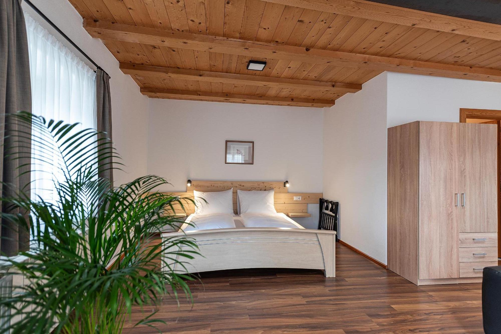 Schrotthof Apartment Feldthurns Ngoại thất bức ảnh